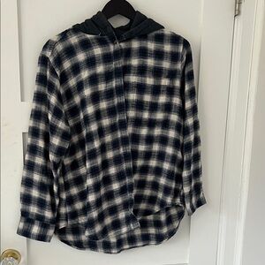 American Eagle Outfitters Navy and Cream Checkered Shirt